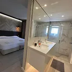 Apartman Business - Araouzou By Platform 357 *