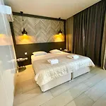 Business - Araouzou By Platform 357 Nicosia