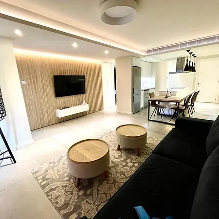 Central Business Suites Nicosia - Araouzou Platform 357 Ltd
