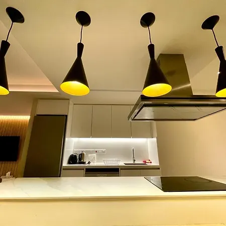 Central Business Suites Nicosia - Araouzou Platform 357 Ltd Apartament