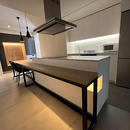 Central Business Suites Nicosia - Araouzou Platform 357 Ltd