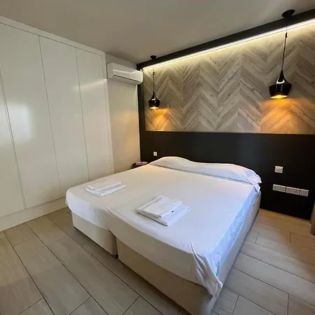 Central Business Suites Nicosia - Araouzou Platform 357 Ltd *