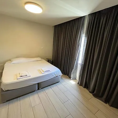 아파트 Business - Araouzou By Platform 357 니코시아