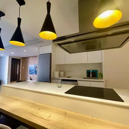 Business - Araouzou By Platform 357 * 니코시아