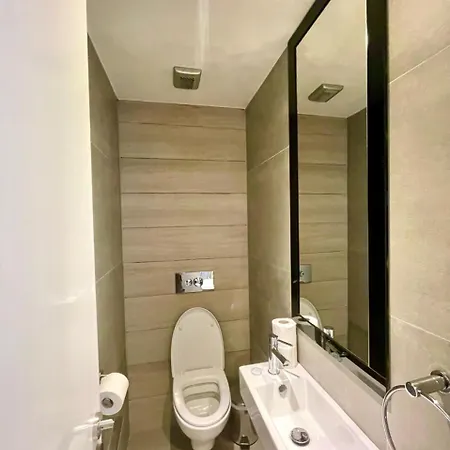 Central Business Suites Nicosia - Araouzou Platform 357 Ltd Apartament