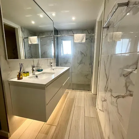Central Business Suites Nicosia - Araouzou Platform 357 Ltd *