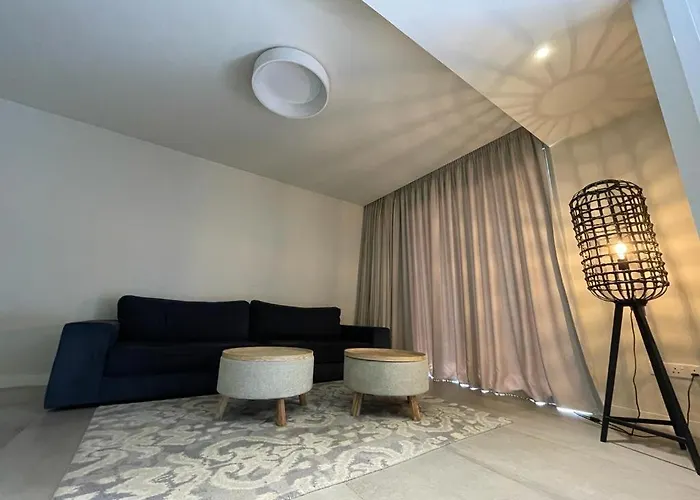 Business - Araouzou By Platform 357 アパート ニコシア