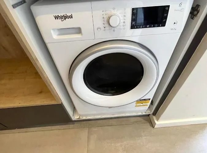 Business - Araouzou By Platform 357 * ニコシア