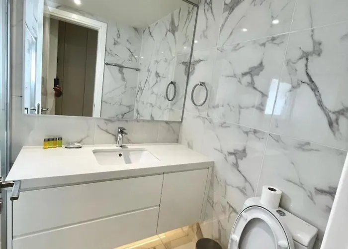 Business - Araouzou By Platform 357 * ニコシア